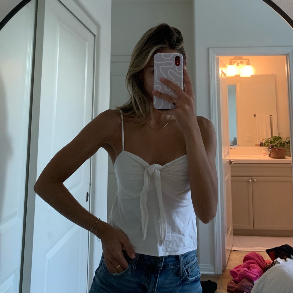 White tie top